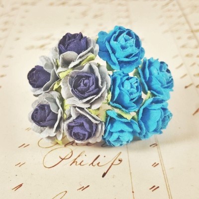 Розы 1,5 см, голубой микс (10 шт)